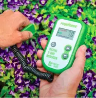 Прибор контроля параметров почвы 3 в 1 Luster Leaf Rapitest 1835