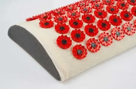 Аппликатор Кузнецова. Массажер для поясницы, красный (менее острые иглы, магнитные вставки). фото в интернет магазине | zdorov.by