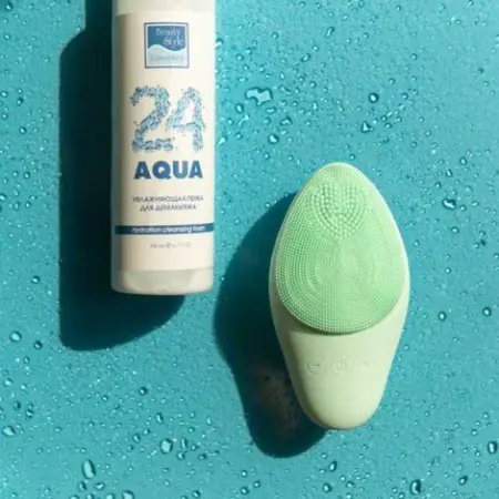 Щетка для очищения лица с дезинкрустацией, ионофорезом и LED терапией m780 фото в интернет магазине | zdorov.by