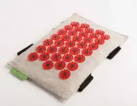 Аппликатор для массажа поясницы с магнитными вставками