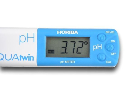 pH/ОВП метр Horiba PH-11 LAQUAtwin для твердых, рассыпчатых, гелеобразных и жидких веществ фото в интернет магазине | zdorov.by